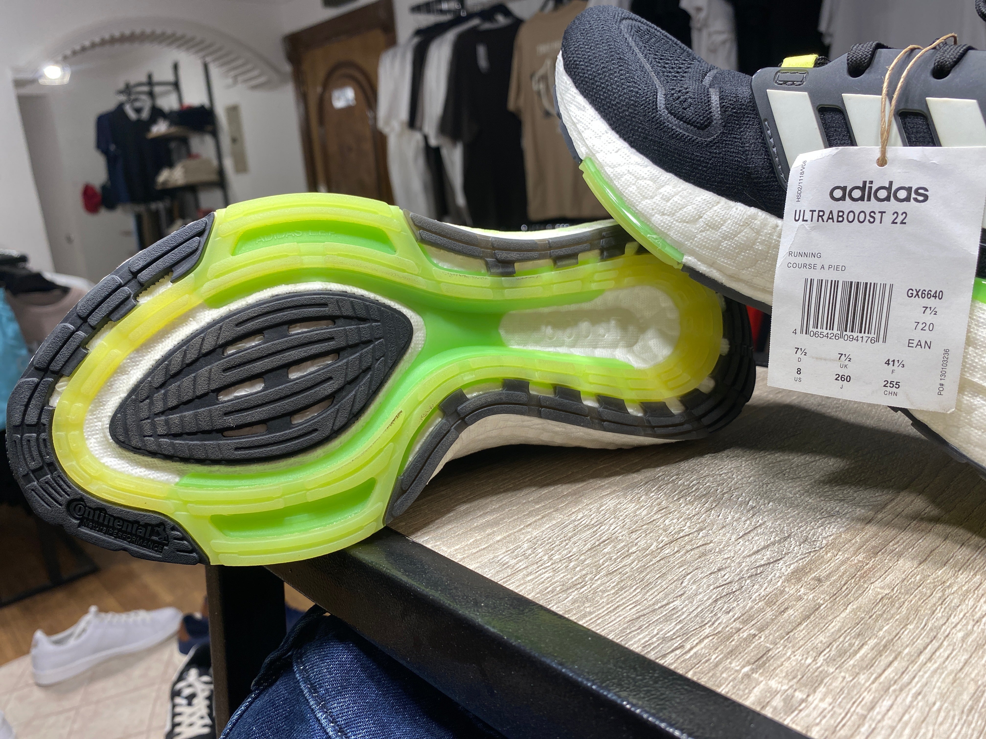 Adidas Ultraboost 22